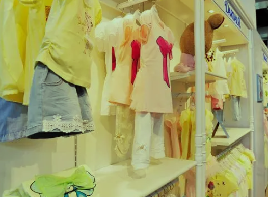 童装店能开吗？开童装店能赚钱吗