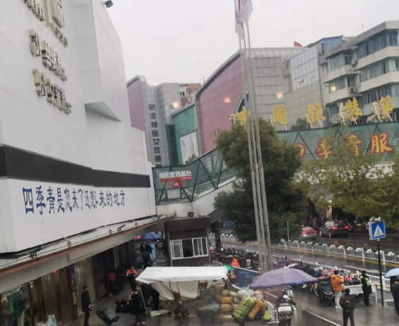童装批发一手货源在哪里 ？童装进货好帮手随着二胎三胎政策